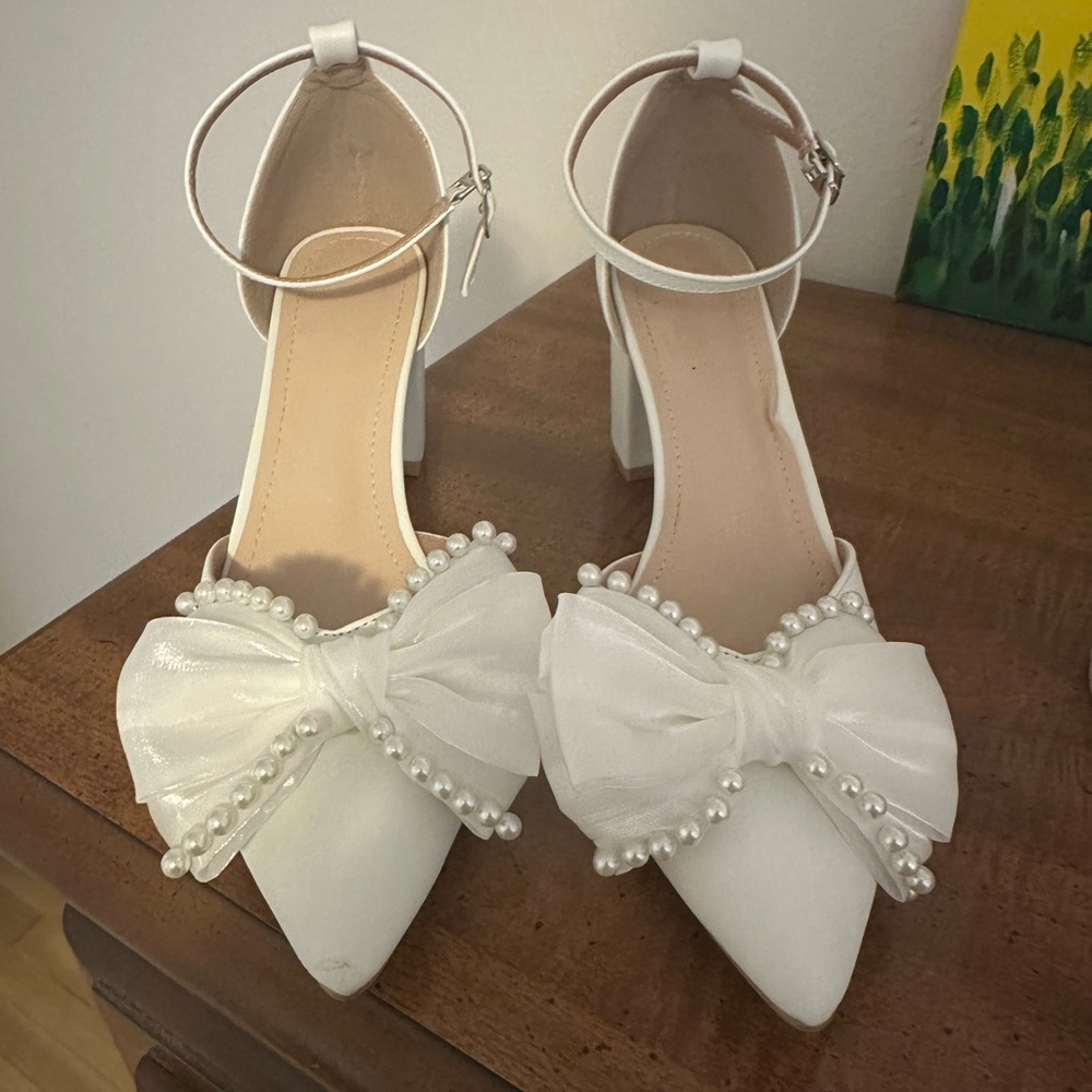 Elegant White Bow Heels